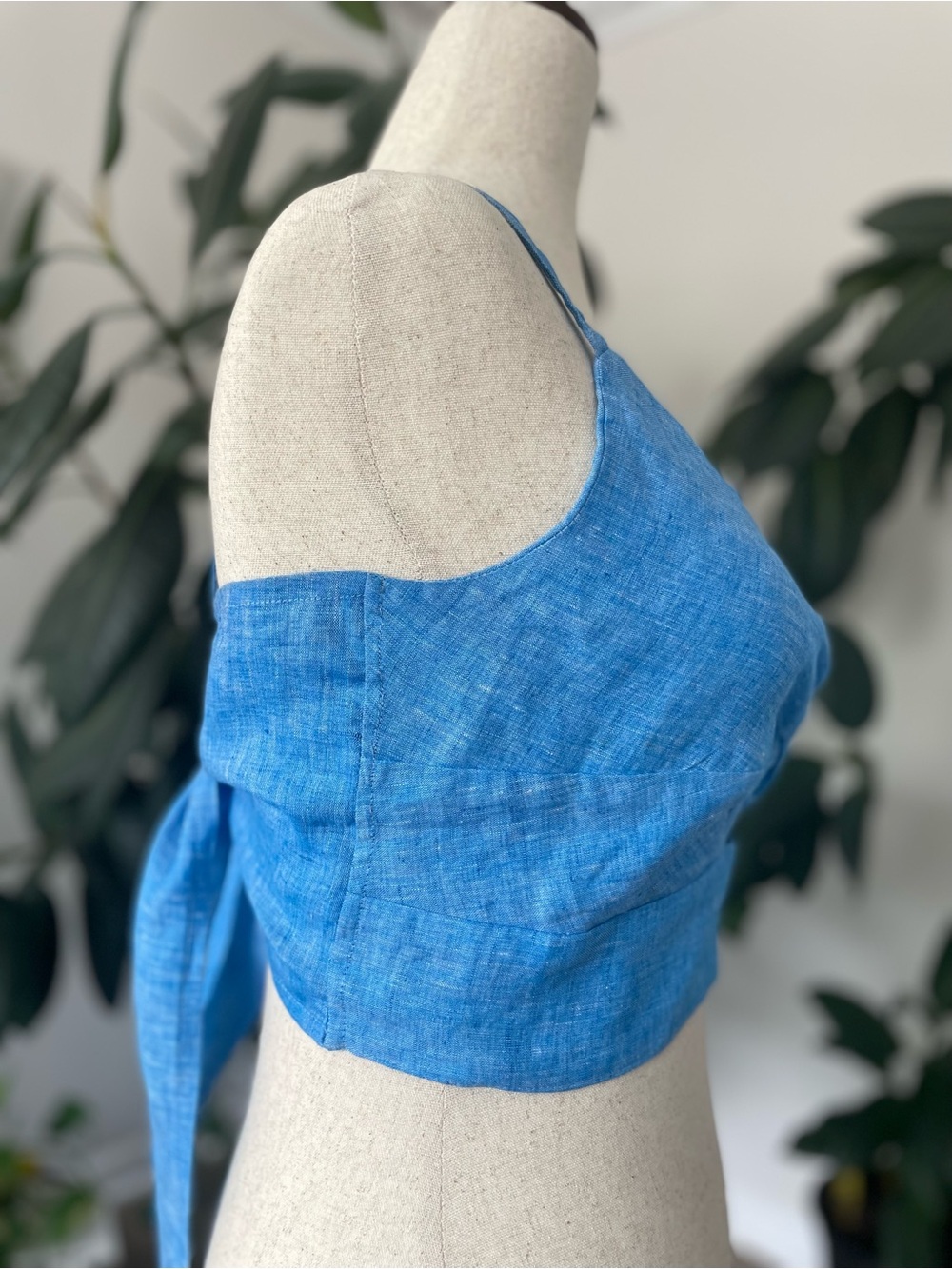 Knot-Front Blue Crop Cami Top - Picture 7 of 14